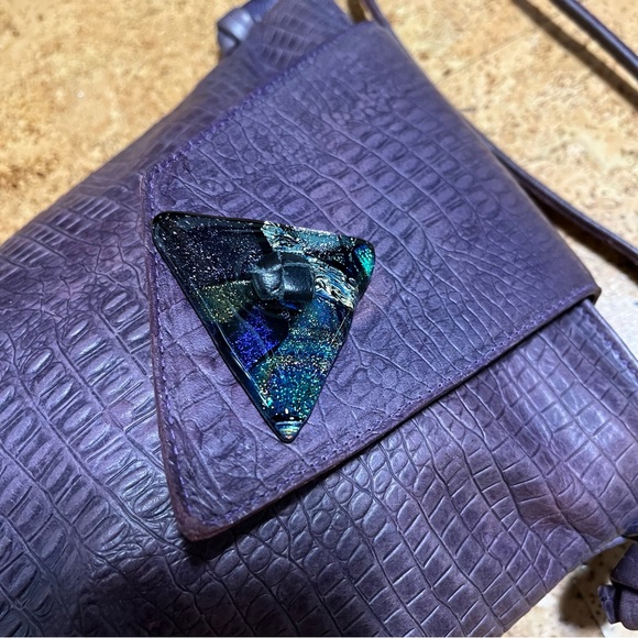 Thomas Leather Purple Dichroic Glass Button Crossbody Purse - Picture 3 of 14